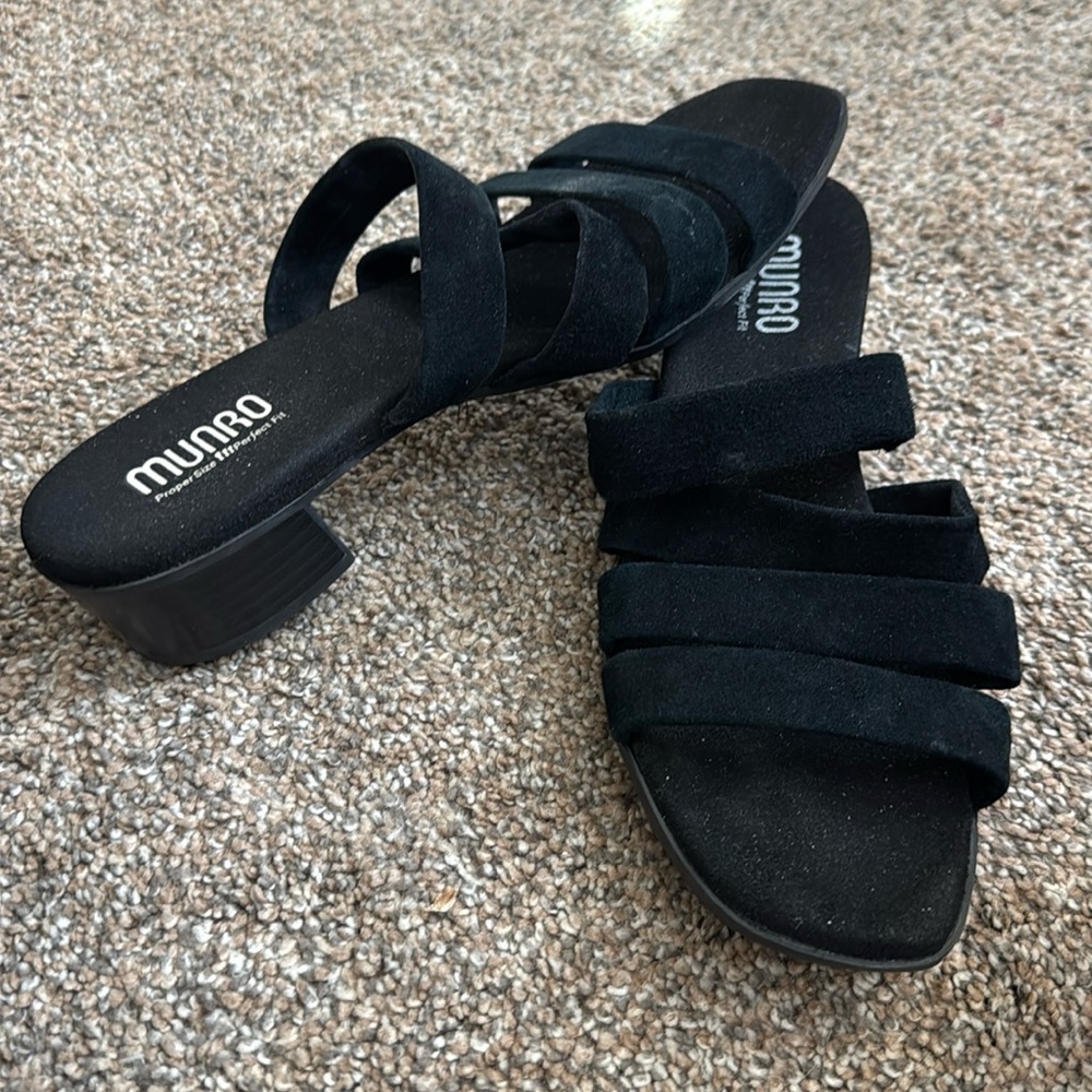 Munro Black Adrianne Sandal